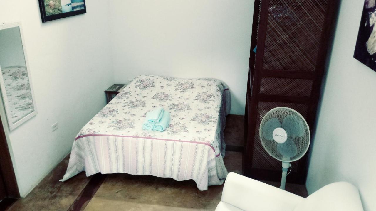 Lindas Suites A Uma Quadra Da Praia E Centro Ubatuba Eksteriør billede